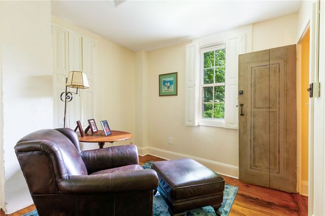 26 Thames Street, Newport, RI 02840