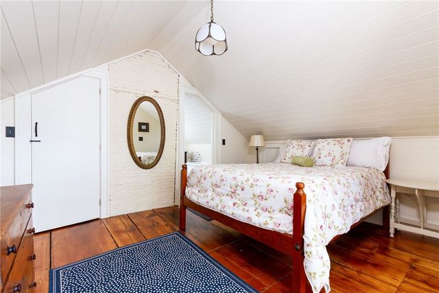 26 Thames Street, Newport, RI 02840