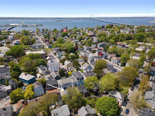 26 Thames Street, Newport, RI 02840