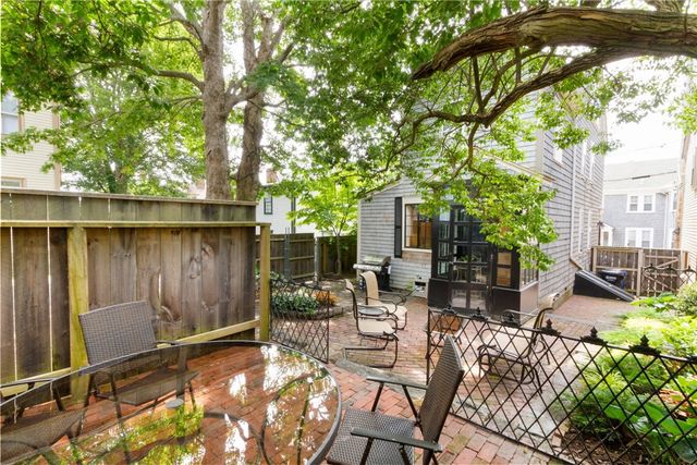 26 Thames Street, Newport, RI 02840