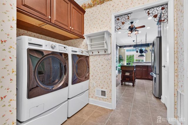 57 Mandrake Road, Monroe, NJ 08831