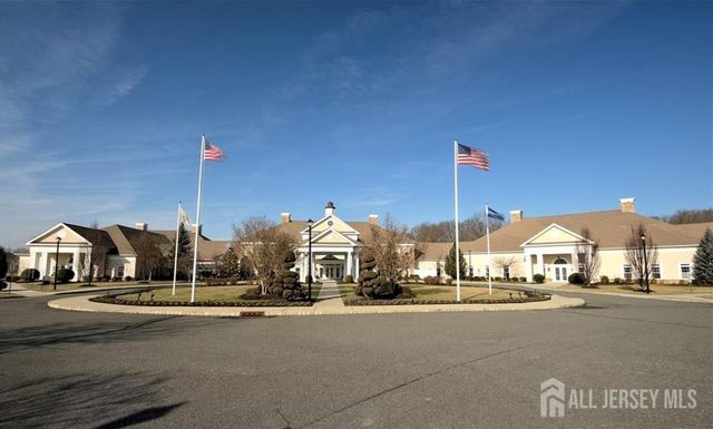 57 Mandrake Road, Monroe, NJ 08831