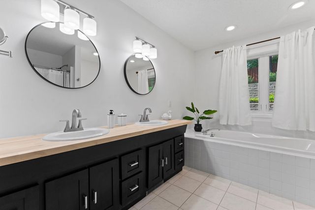 120 W 136th Street, Burnsville, MN 55337