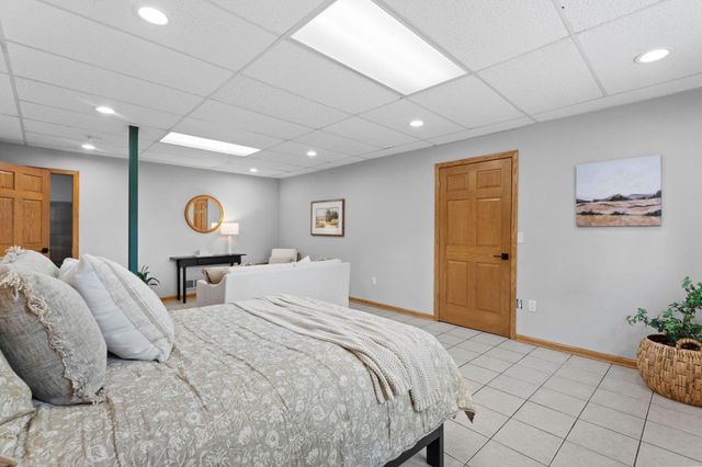 120 W 136th Street, Burnsville, MN 55337