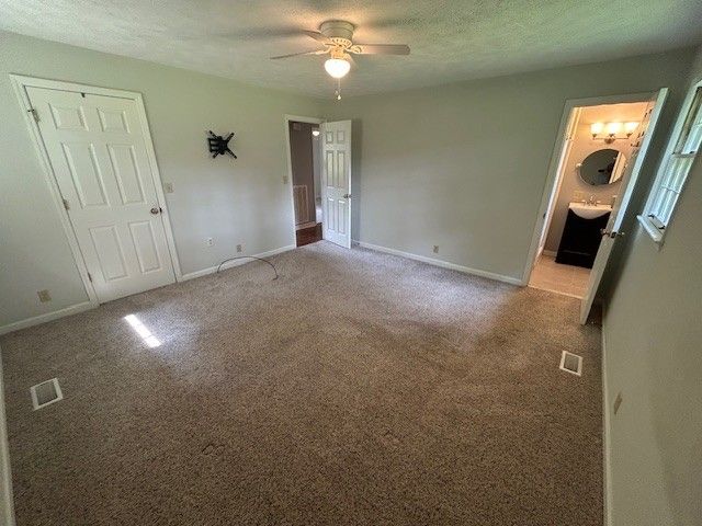 203 Arnold Ave, Tullahoma, TN 37388