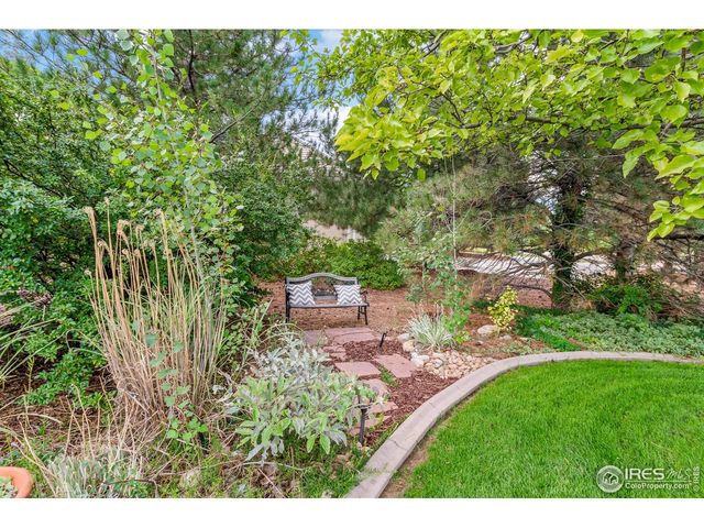 8264 Scenic Ridge Ct, Fort Collins, CO 80528