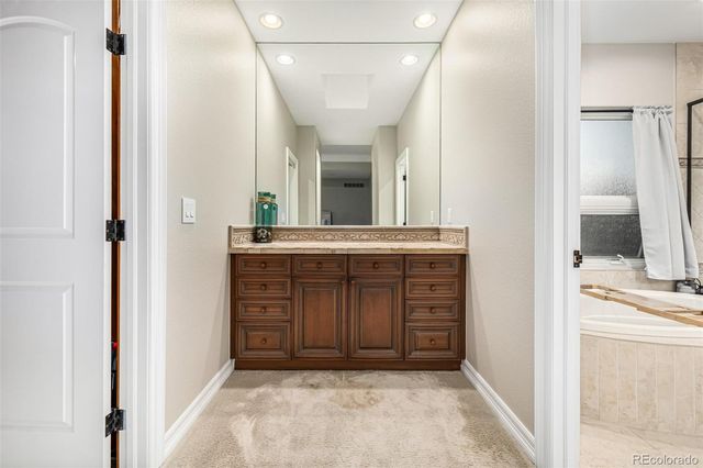 8667 Sawgrass Drive, Lone Tree, CO 80124