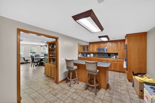 9596 N 447 Road, Spavinaw, OK 74366