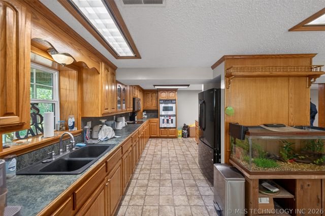 9596 N 447 Road, Spavinaw, OK 74366