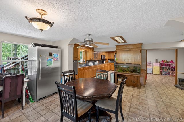 9596 N 447 Road, Spavinaw, OK 74366