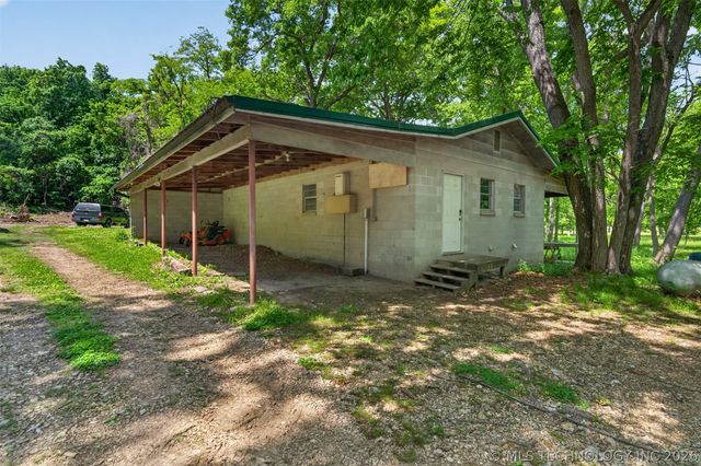 9596 N 447 Road, Spavinaw, OK 74366
