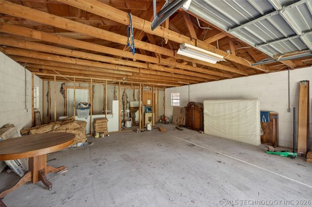 9596 N 447 Road, Spavinaw, OK 74366