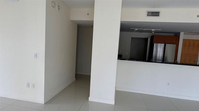 253 NE 2nd Street 3208, Miami, FL 33132