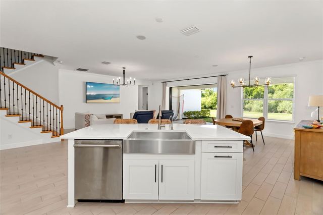 4520 POND BROOK COURT, Lakewood Ranch, FL 34211