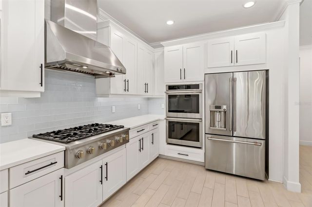 4520 POND BROOK COURT, Lakewood Ranch, FL 34211