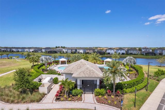 4520 POND BROOK COURT, Lakewood Ranch, FL 34211