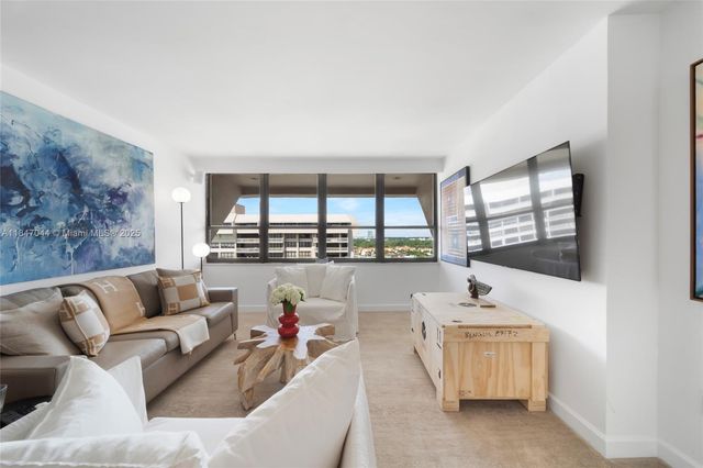 3 Grove Isle Dr C1804, Miami, FL 33133