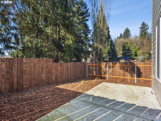 2421 Ne 54TH St, Vancouver, WA 98663