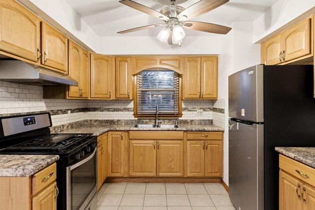 1521 Illinois STREET, Racine, WI 53405