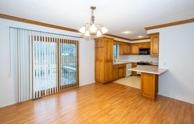 1216 Verna Lane, Nixa, MO 65714