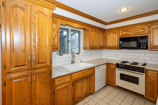 1216 Verna Lane, Nixa, MO 65714