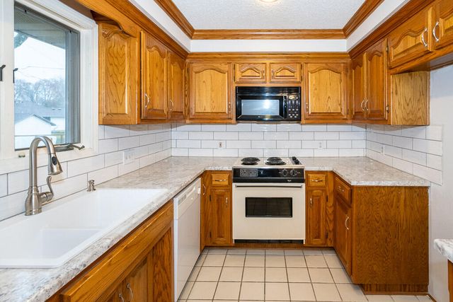 1216 Verna Lane, Nixa, MO 65714