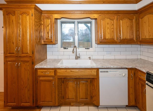 1216 Verna Lane, Nixa, MO 65714