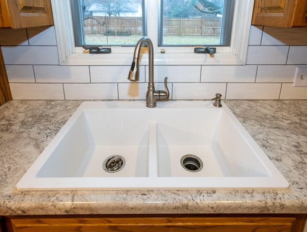 1216 Verna Lane, Nixa, MO 65714