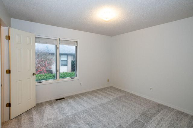 1216 Verna Lane, Nixa, MO 65714