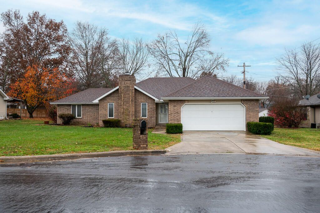 1216 Verna Lane, Nixa, MO 65714