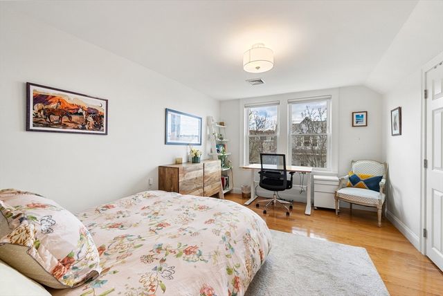 25 Fenwick St 2, Somerville, MA 02145