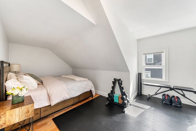 25 Fenwick St 2, Somerville, MA 02145