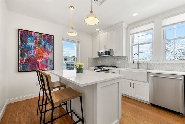 25 Fenwick St 2, Somerville, MA 02145