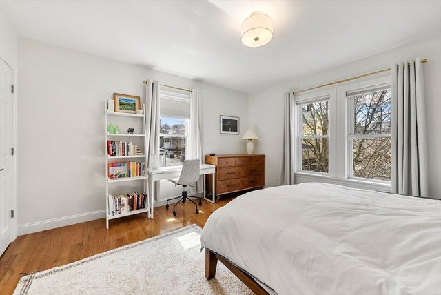 25 Fenwick St 2, Somerville, MA 02145