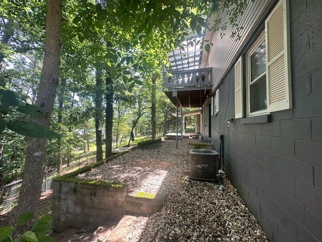 23 E Mountain Drive, Eureka Springs, AR 72632