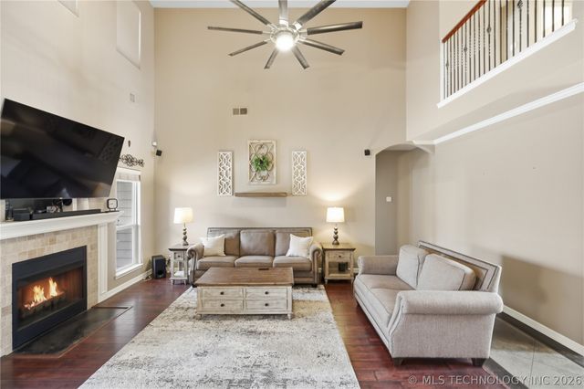 11724 S Vine Place, Jenks, OK 74037
