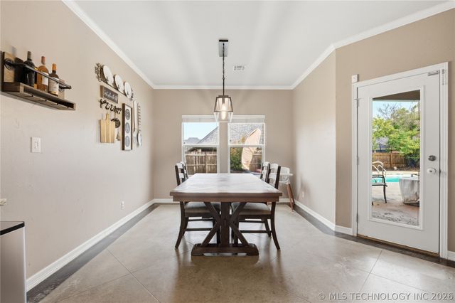 11724 S Vine Place, Jenks, OK 74037
