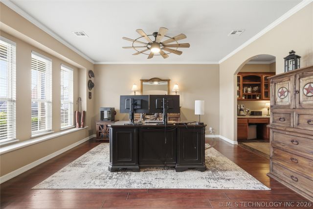 11724 S Vine Place, Jenks, OK 74037