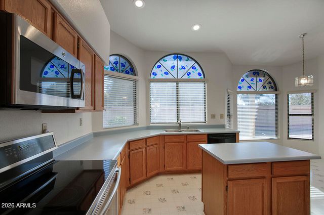 10941 W COTTONWOOD Lane, Avondale, AZ 85392