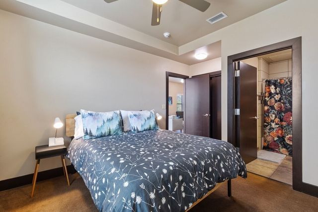 1125 S Jennings Avenue 201, Fort Worth, TX 76104