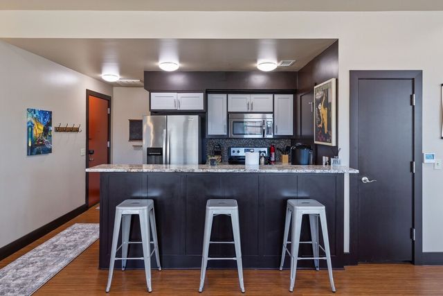 1125 S Jennings Avenue 201, Fort Worth, TX 76104