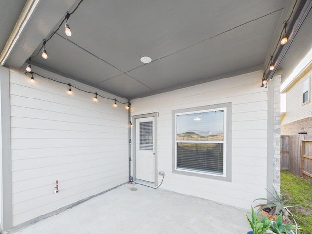 19834 Capri Shores Lane, Hockley, TX 77447