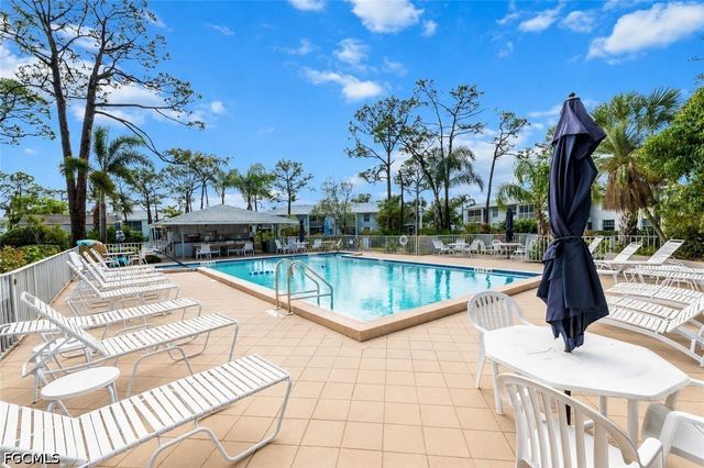 7068 Nantucket CIR 7, North Fort Myers, FL 33917