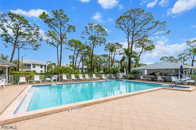 7068 Nantucket CIR 7, North Fort Myers, FL 33917