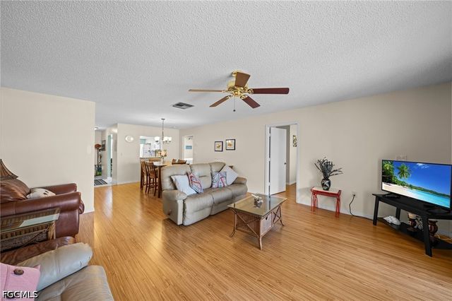 7068 Nantucket CIR 7, North Fort Myers, FL 33917