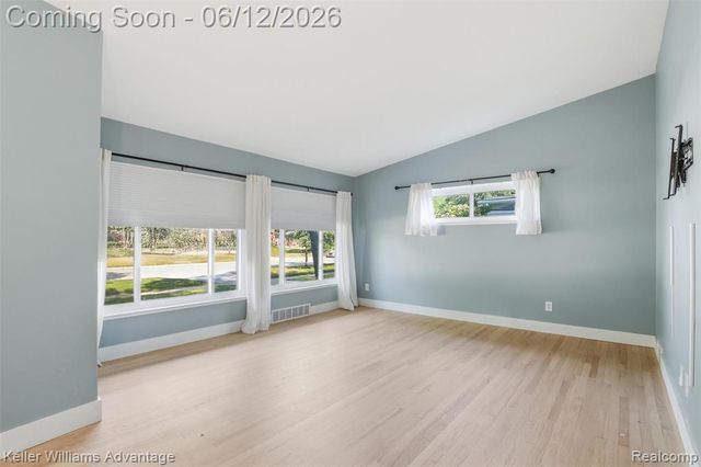 20250 Brentwood Street, Livonia, MI 48152