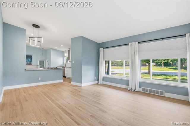 20250 Brentwood Street, Livonia, MI 48152