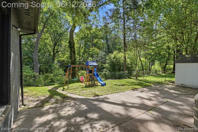20250 Brentwood Street, Livonia, MI 48152