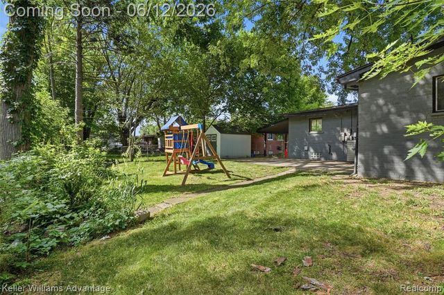 20250 Brentwood Street, Livonia, MI 48152