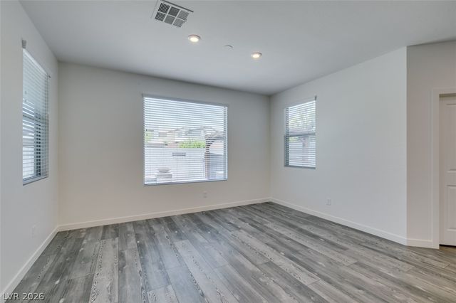 6915 Fordham Creek Street, North Las Vegas, NV 89084
